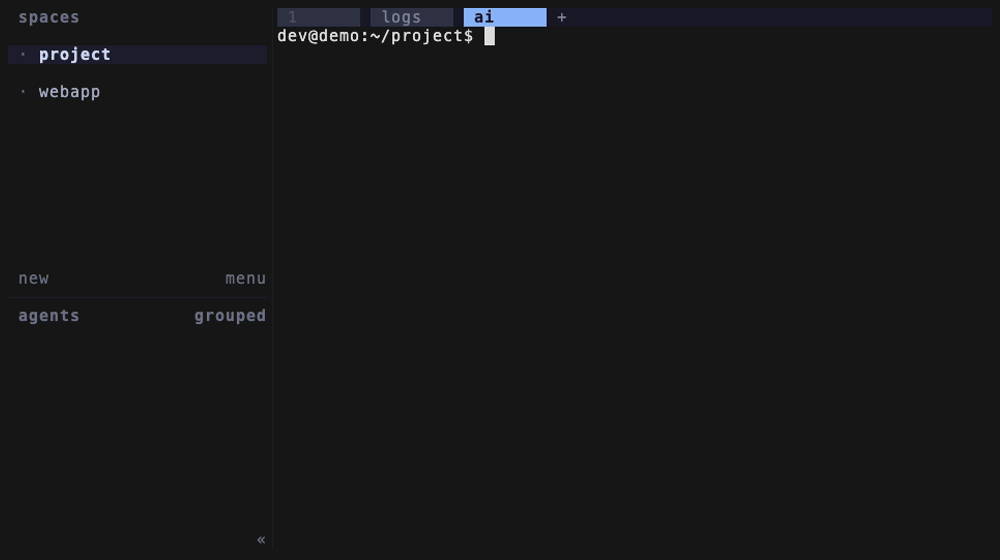 Claude Codeに作業を投げるとサイドバーの表示がworking（黄）になり、許可待ちでblocked（赤）に変わる様子